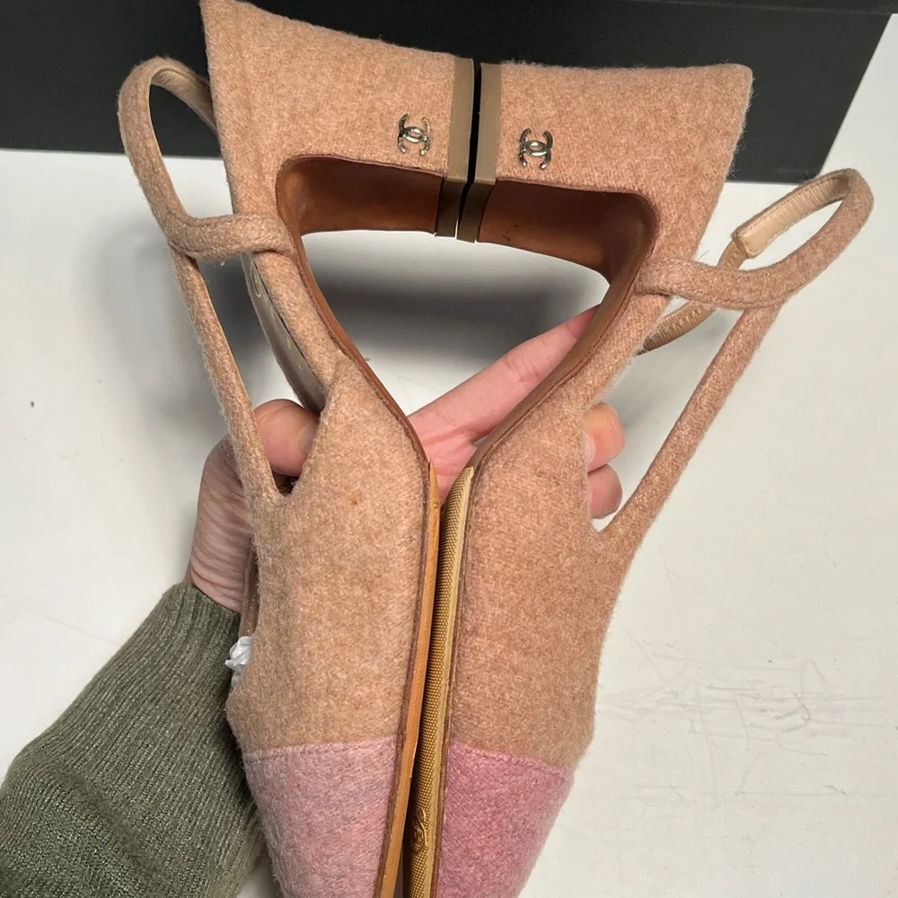 CHANEL Women's Pink and Tan Heels